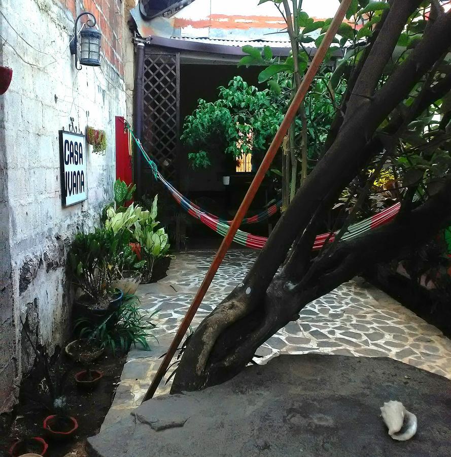Hostal Casa Ivana Leon Exterior photo