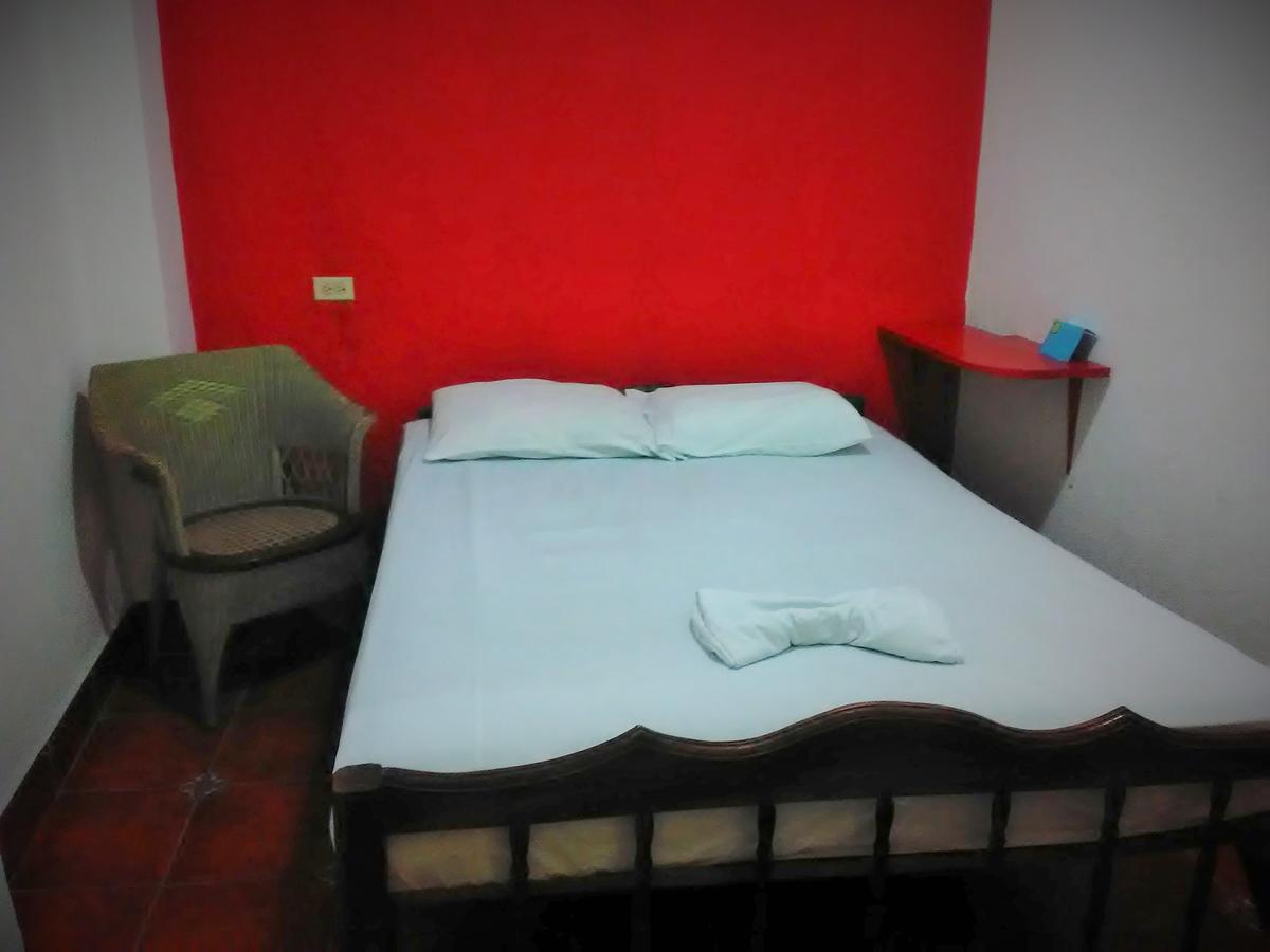 Hostal Casa Ivana Leon Exterior photo