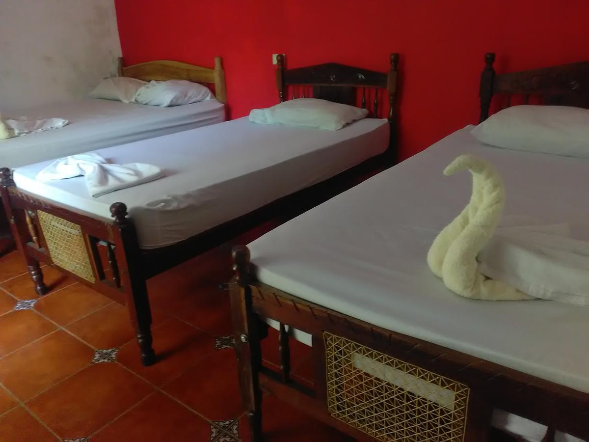 Hostal Casa Ivana Leon Exterior photo
